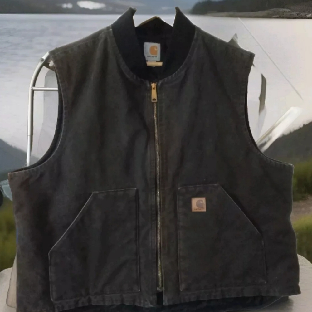 Men’s VTG Carhartt Insulated Duck Vest Size 2XL